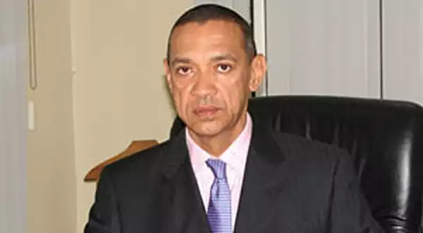 Nigerians Come For Ben Bruce After Lying On Twitter [See Tweets]